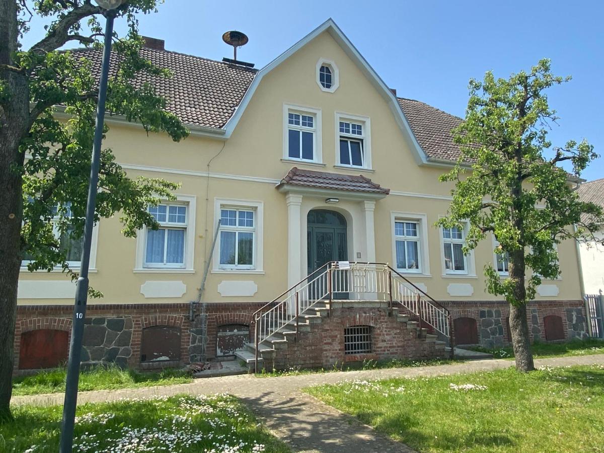 Fewo In Neustadt/Dosse, Der Stadt Der Pferde Leddin Exterior foto